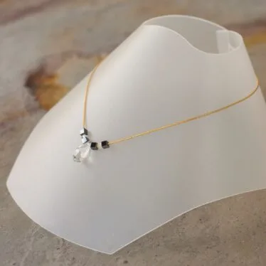 Collier goutte de cristal et hématite