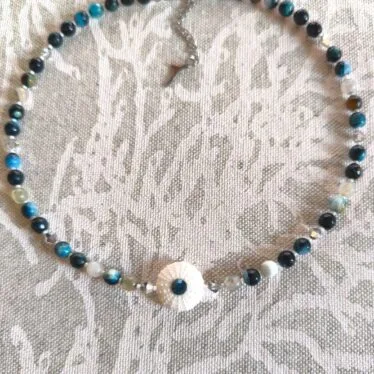 Collier oursin et agates bleues